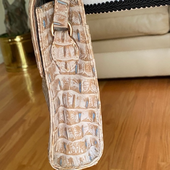 Dooney & Bourke Authentic Crossbody Handbag - Picture 3 of 9